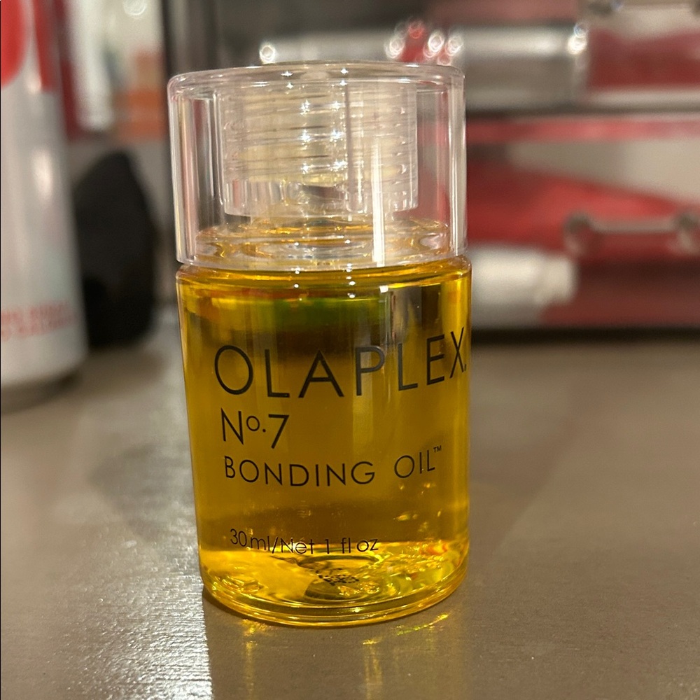 OLAPLEX No.7 Bonding Oil - Vibrant Yellow